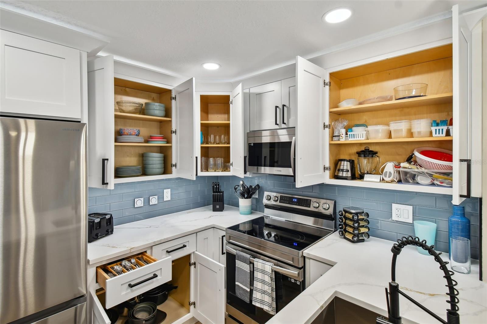 MADEIRA BEACH YACHT CLUB CONDO - Residential