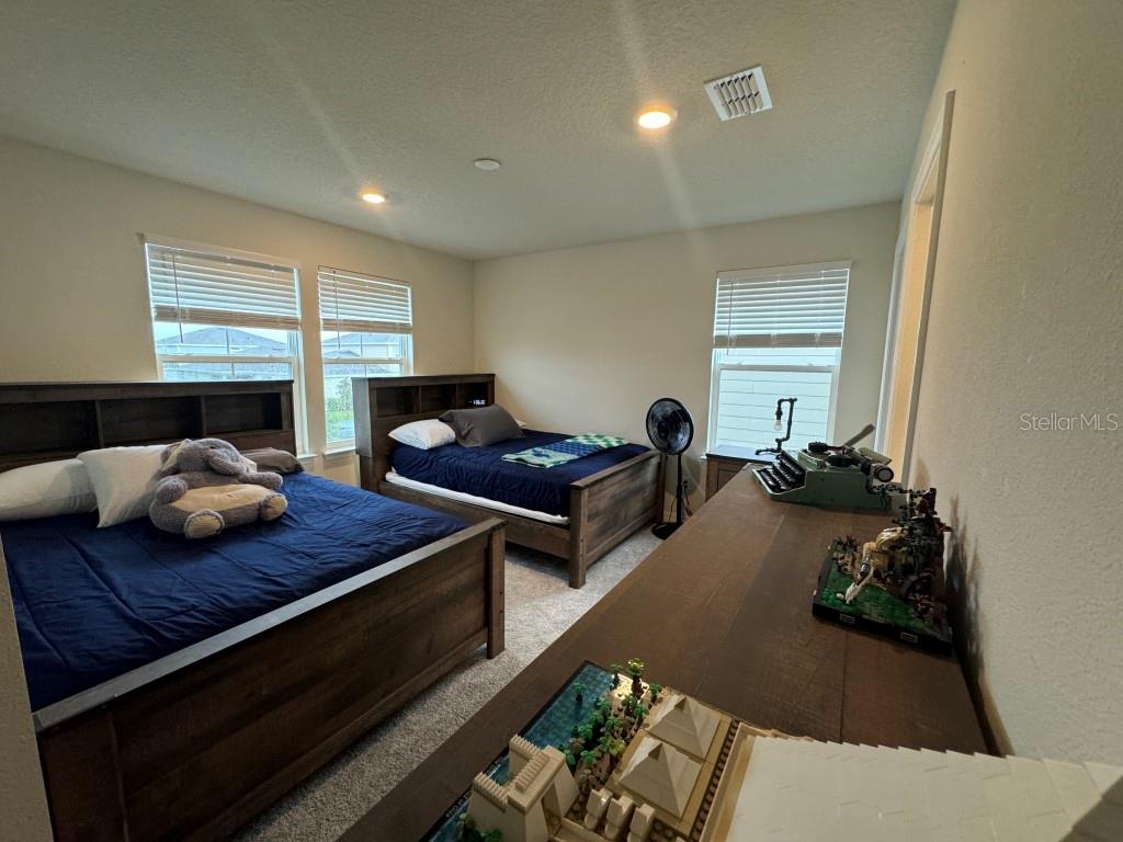 SPLIT OAK RESERVE - Residential Lease