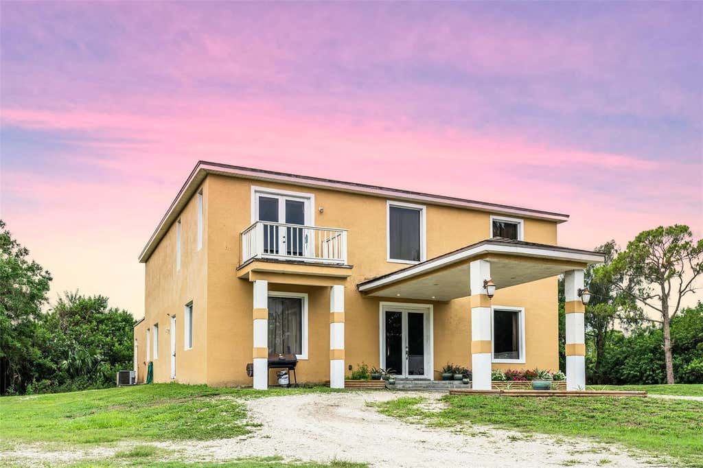 Photo of 2049 Everhigh Acres Road, Clewiston, FL 33440 (MLS # O6413687)