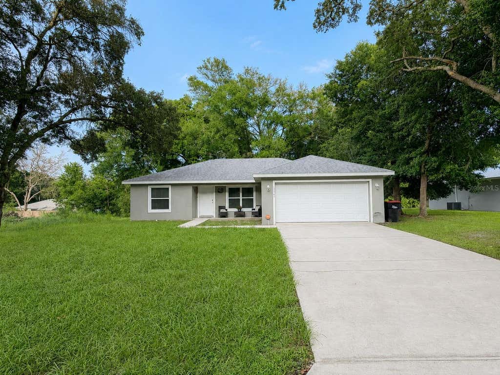 Photo of 13361 SE 101st Avenue, Belleview, FL 34420 (MLS # G5116682)