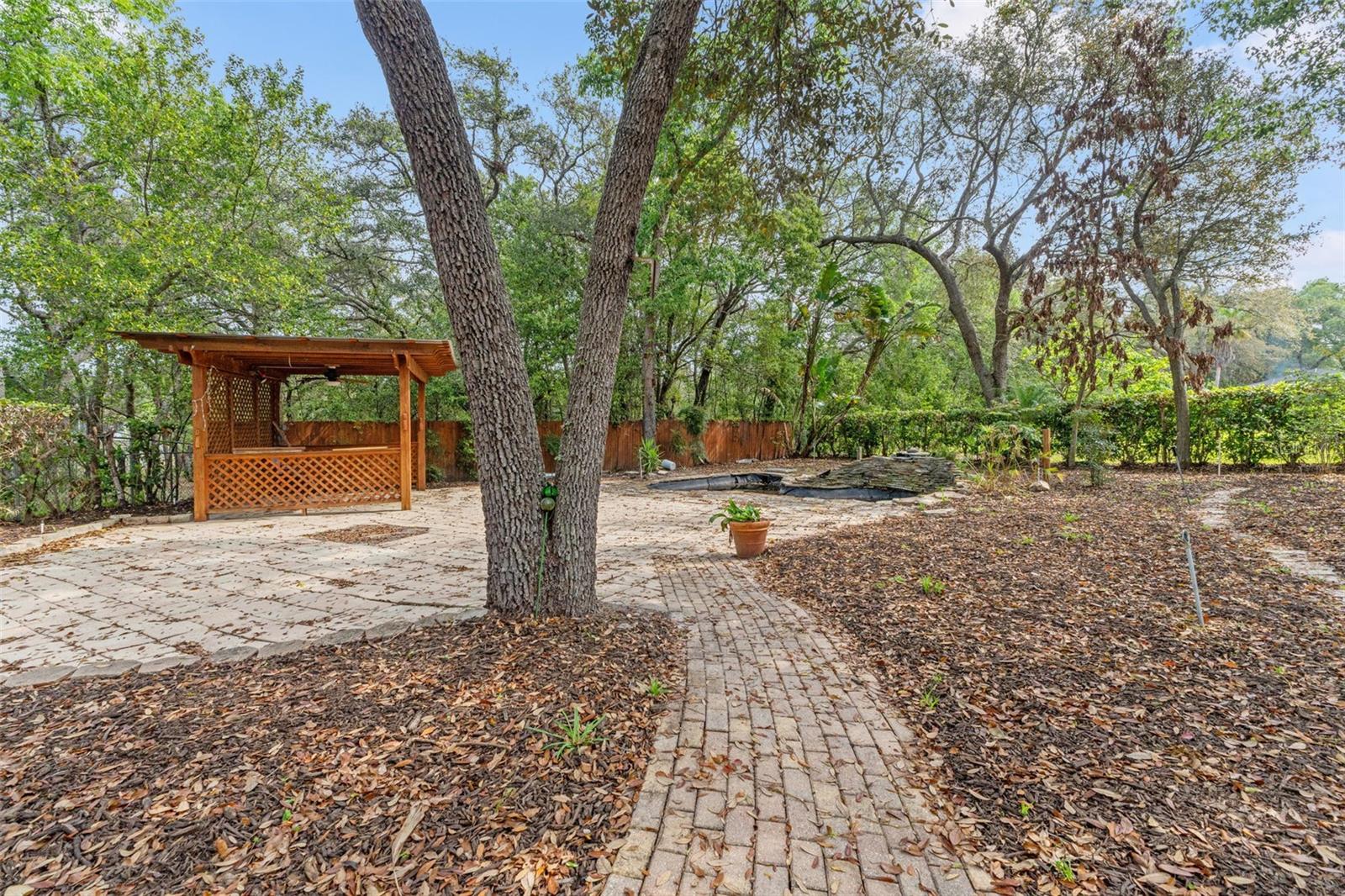 AMIDON WOODS - Residential