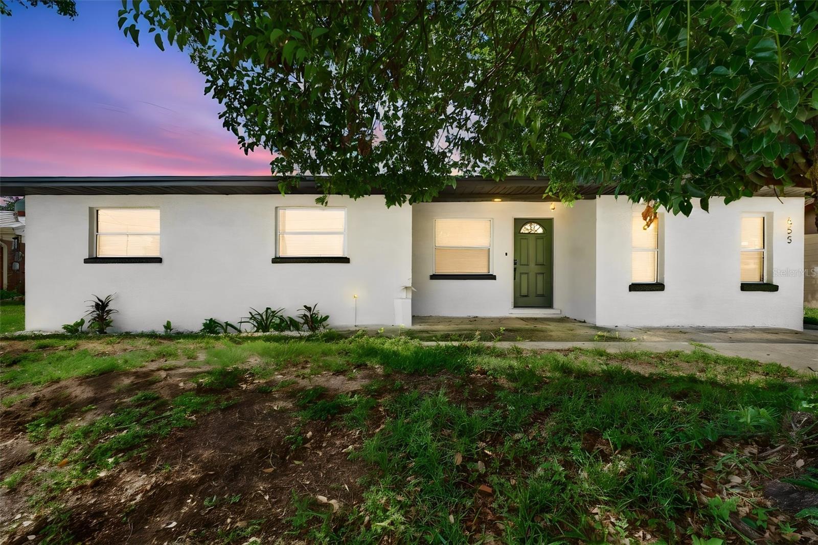 655 TRAVIS COURT