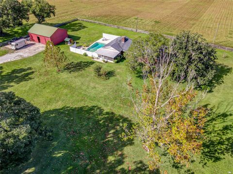 Tiny photo for 10038 N Us Highway 301, Oxford, FL 34484 (MLS # G5062376)