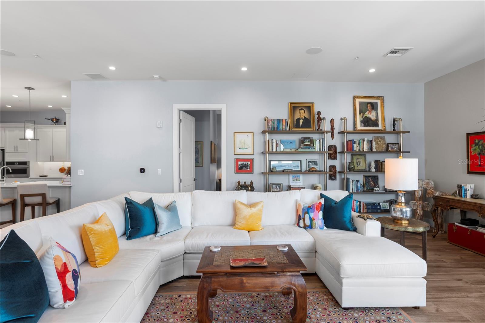 ISLANDER - Residential