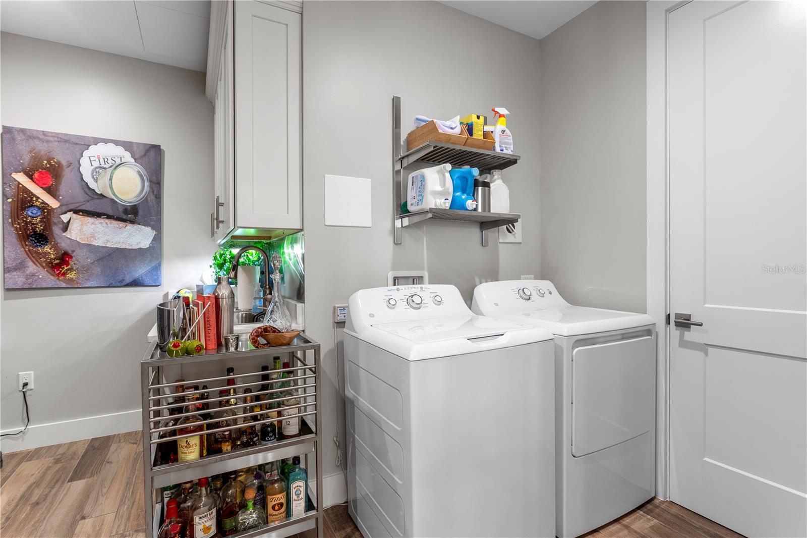 ISLANDER - Residential