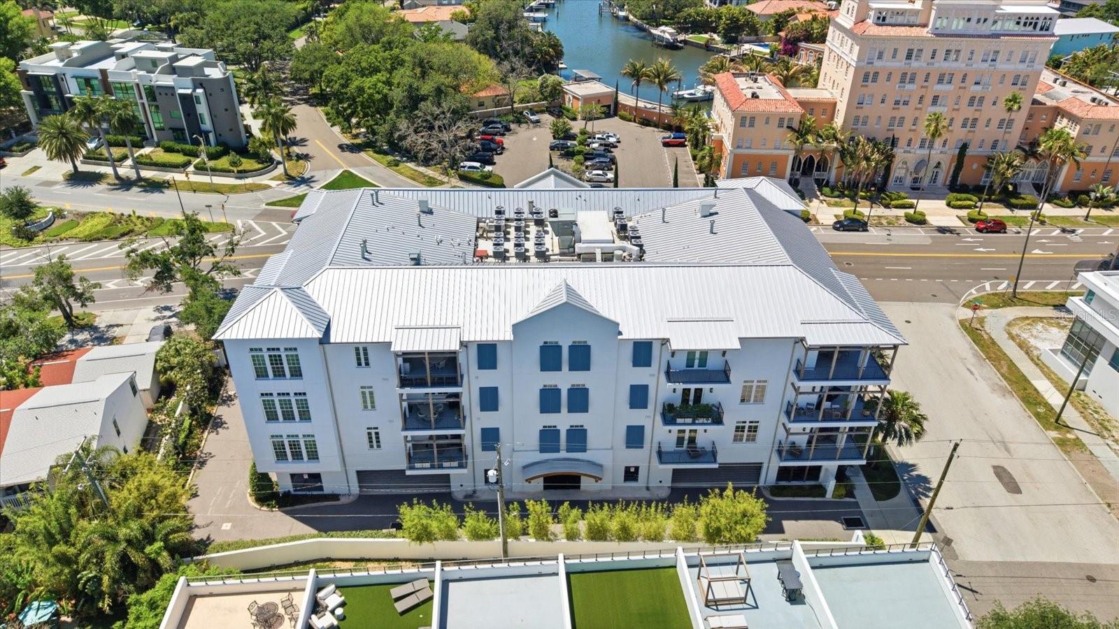 ISLANDER - Residential