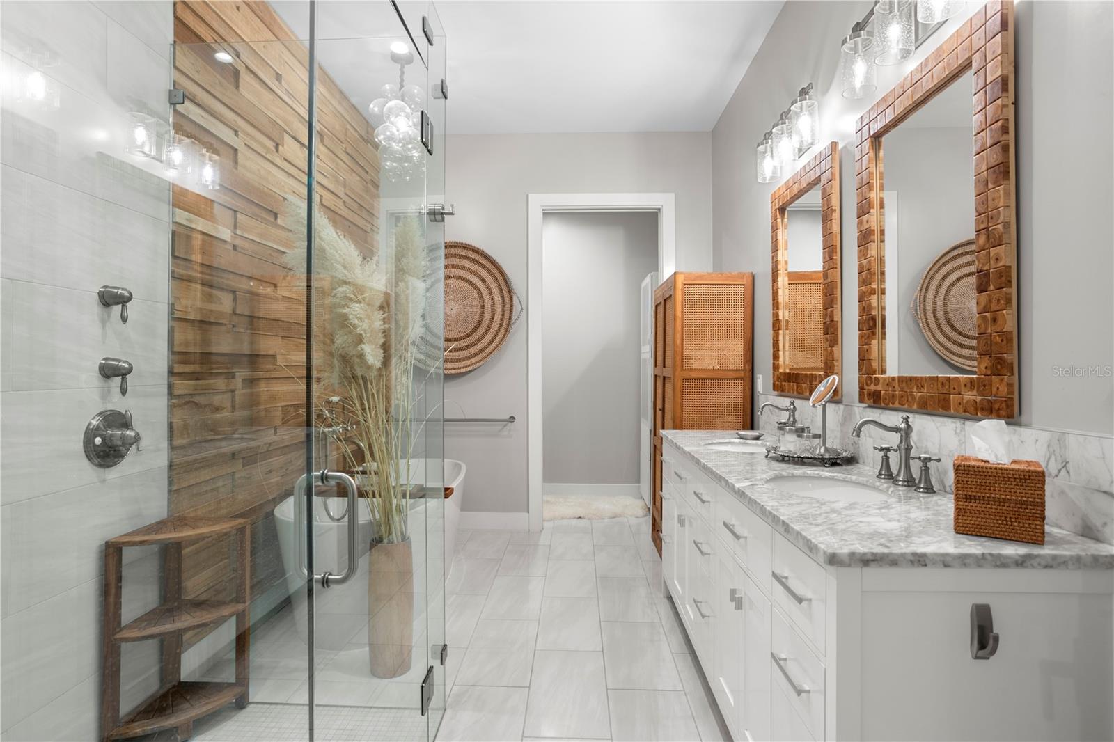 ISLANDER - Residential