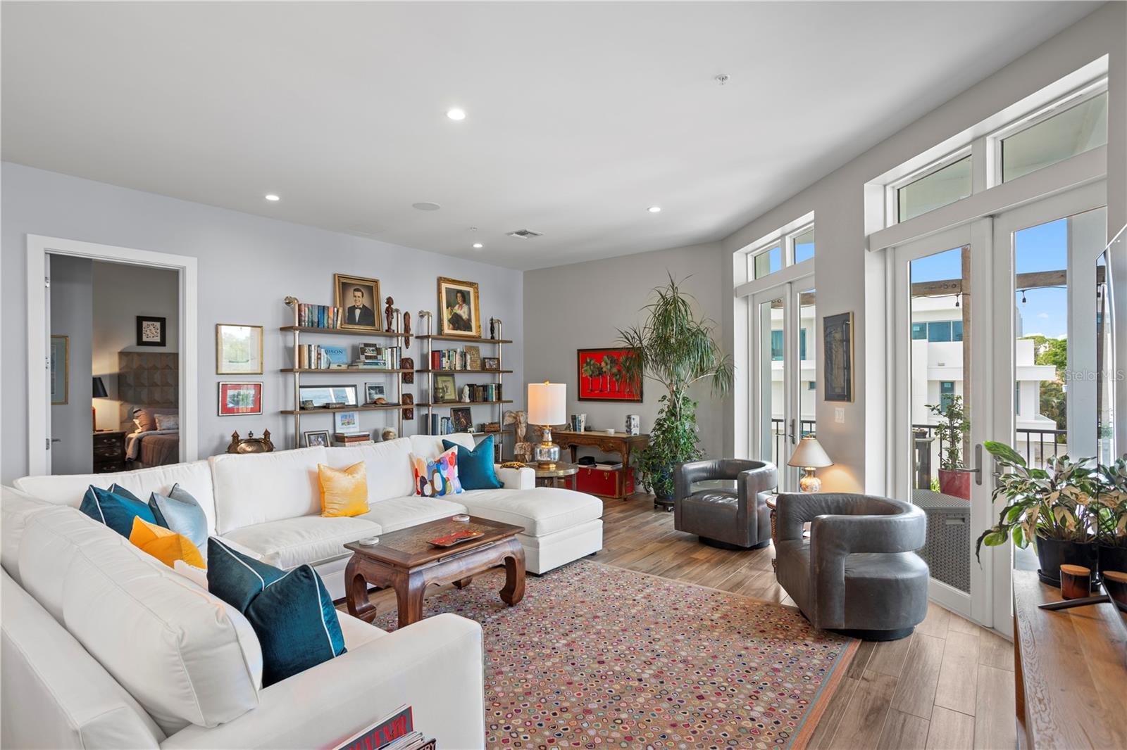 ISLANDER - Residential