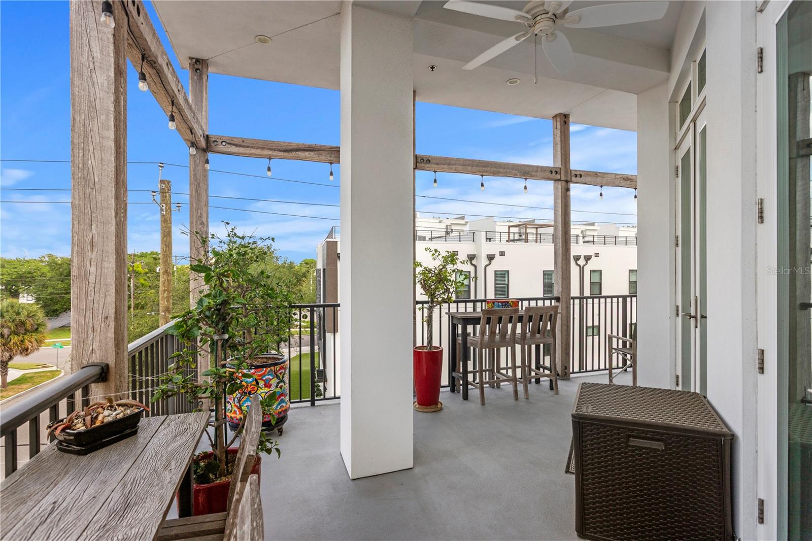 ISLANDER - Residential