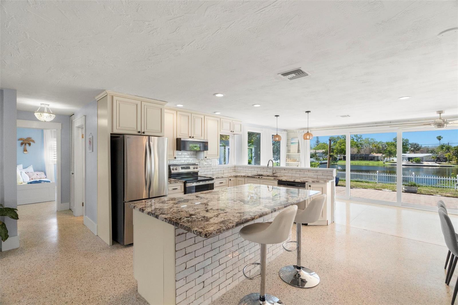 SHERATON SHORES - Residential