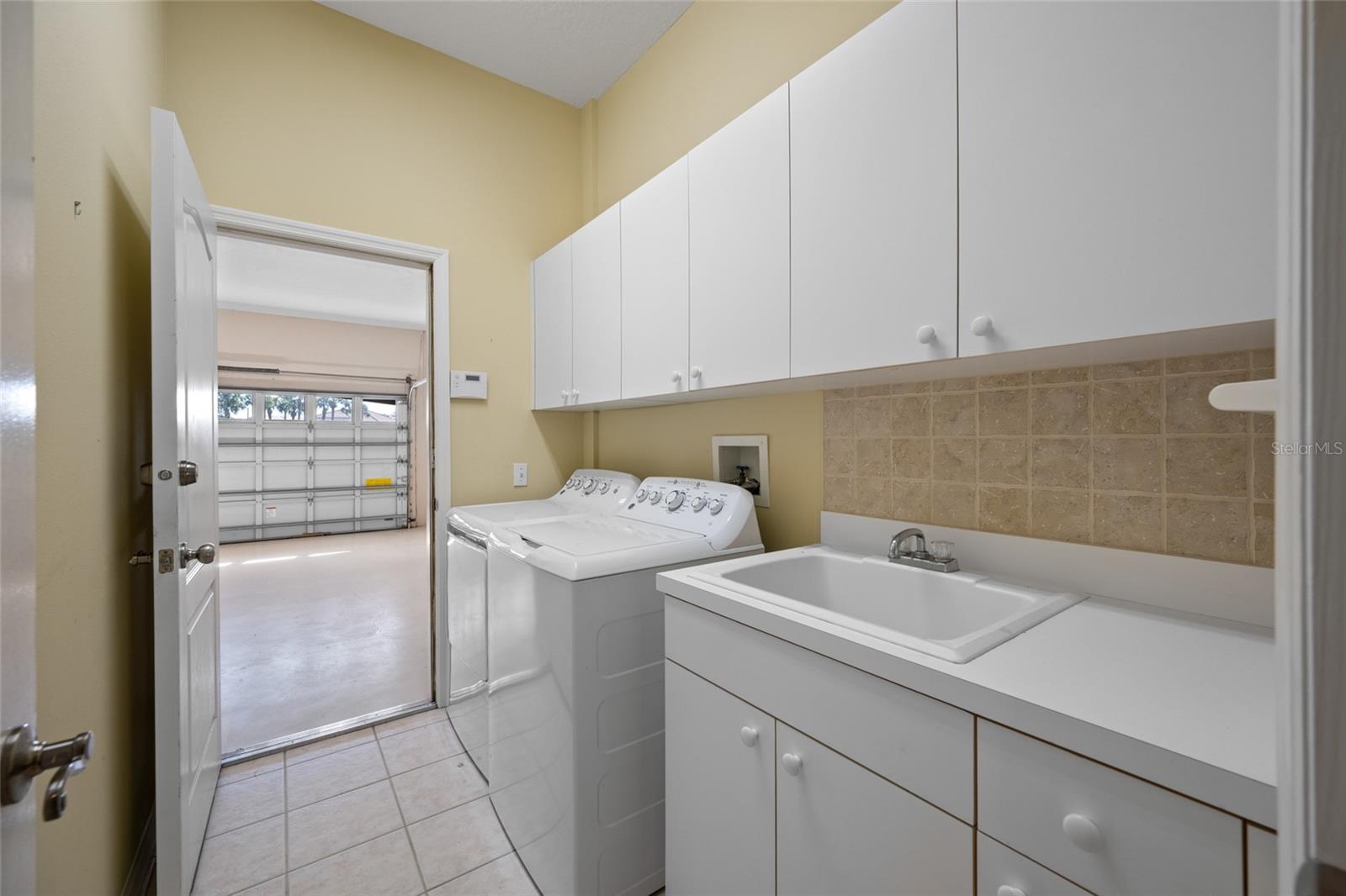 OAKMONT - Residential