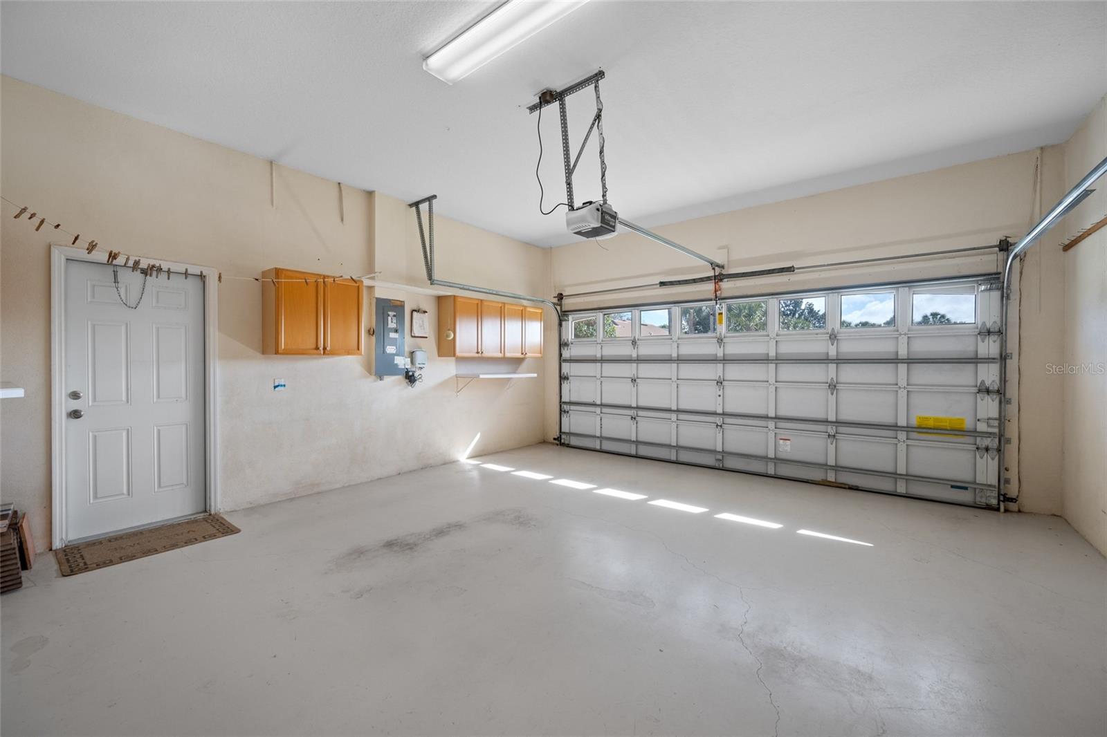 OAKMONT - Residential