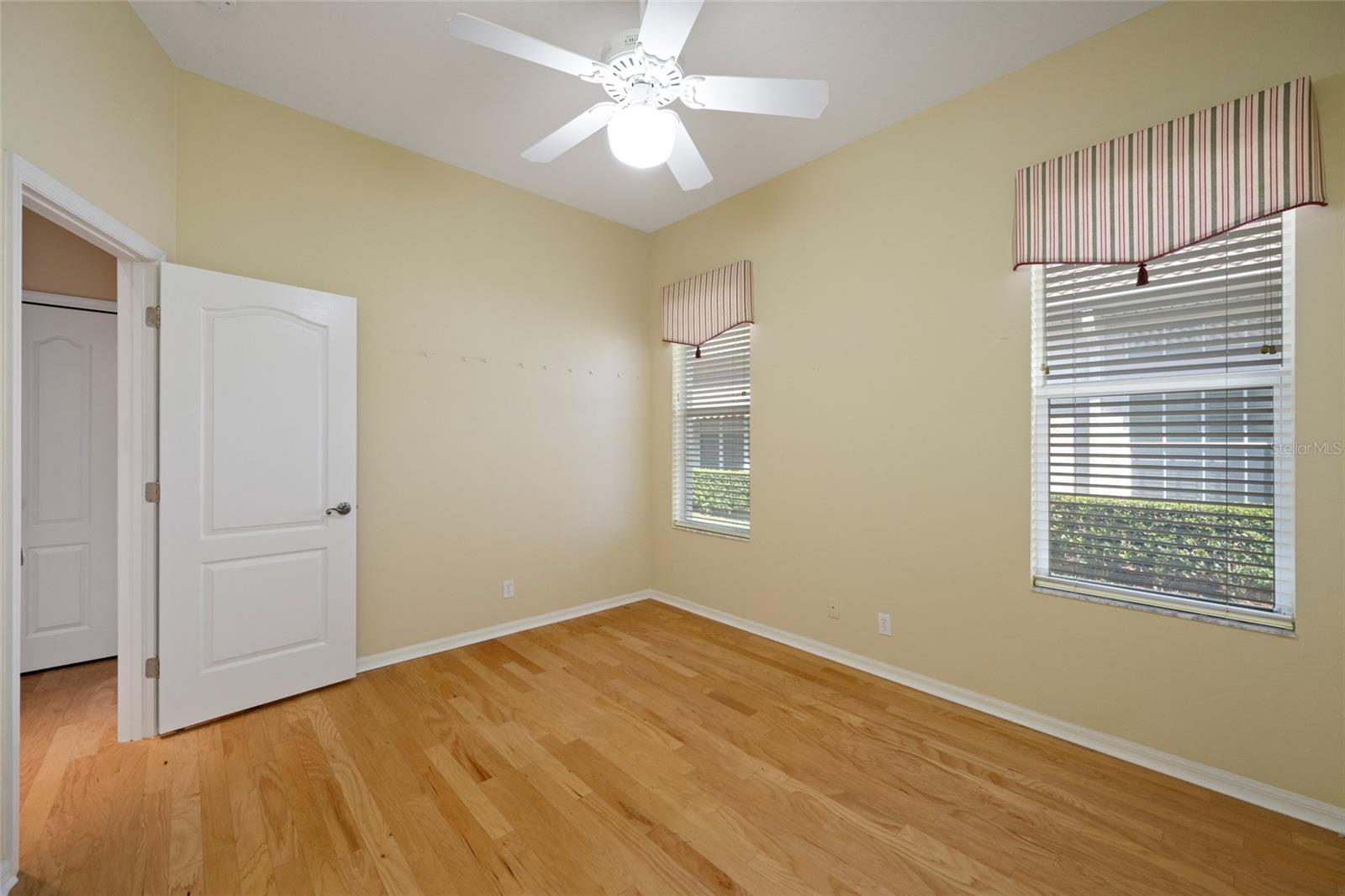 OAKMONT - Residential