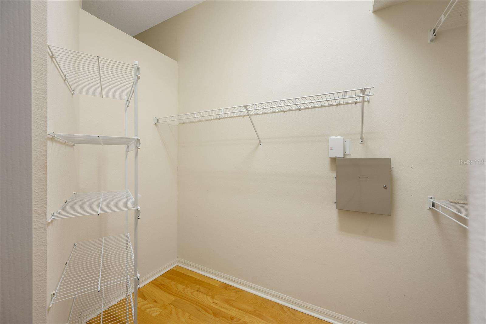 OAKMONT - Residential