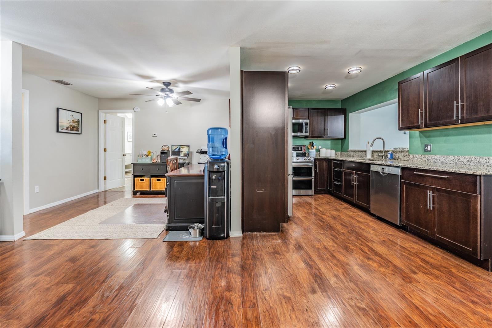 COUNTRY GROVE SUB - Residential