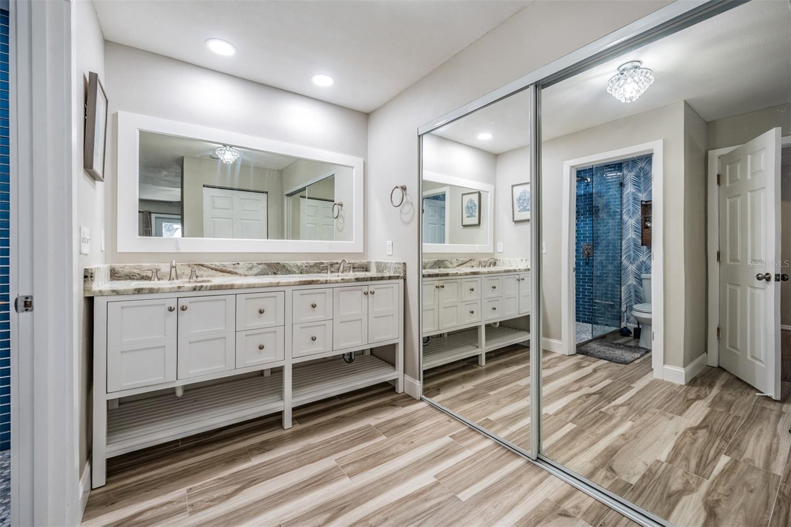 COUNTRY GROVE SUB - Residential