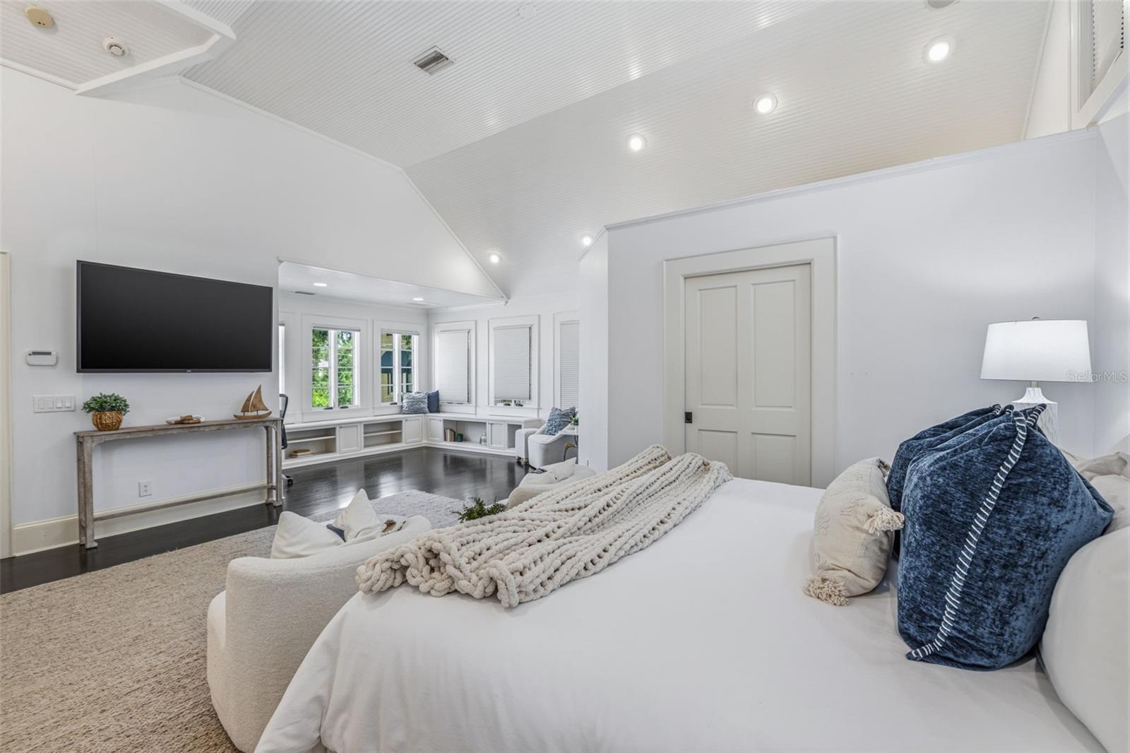 HYDE PARK WEST - Residential
