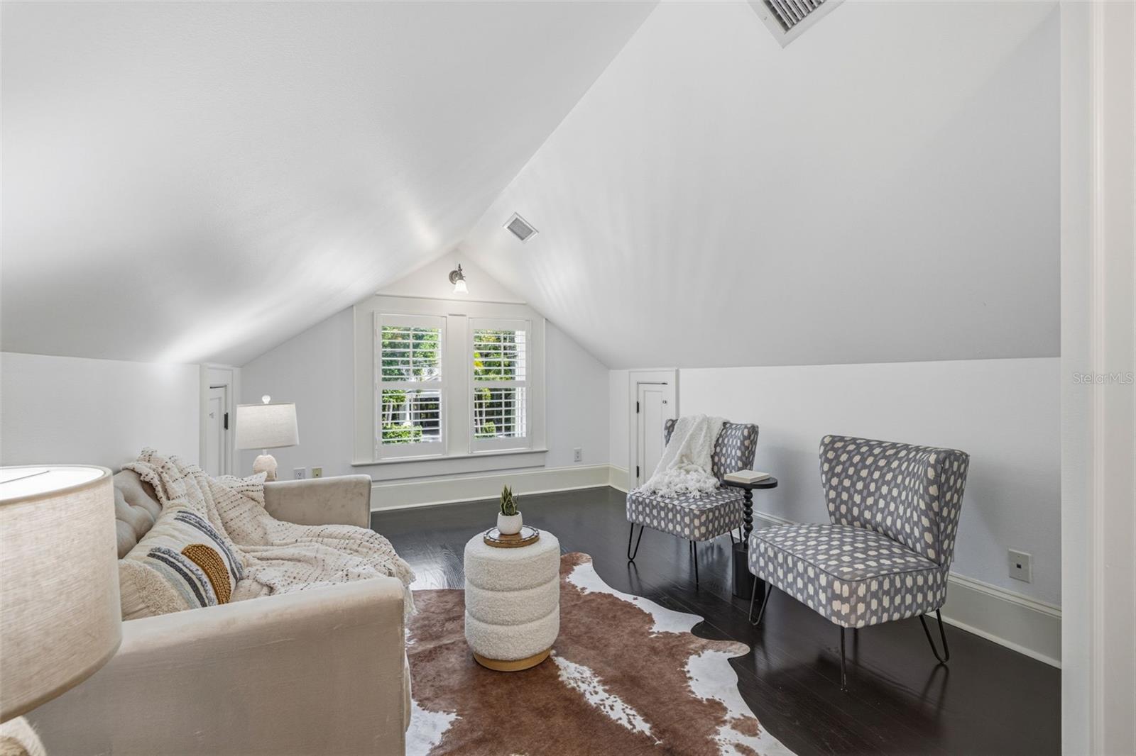 HYDE PARK WEST - Residential