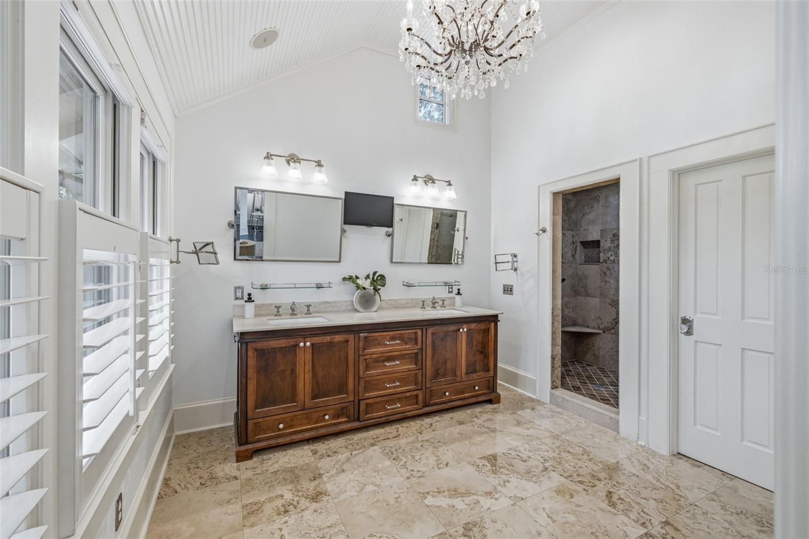 HYDE PARK WEST - Residential