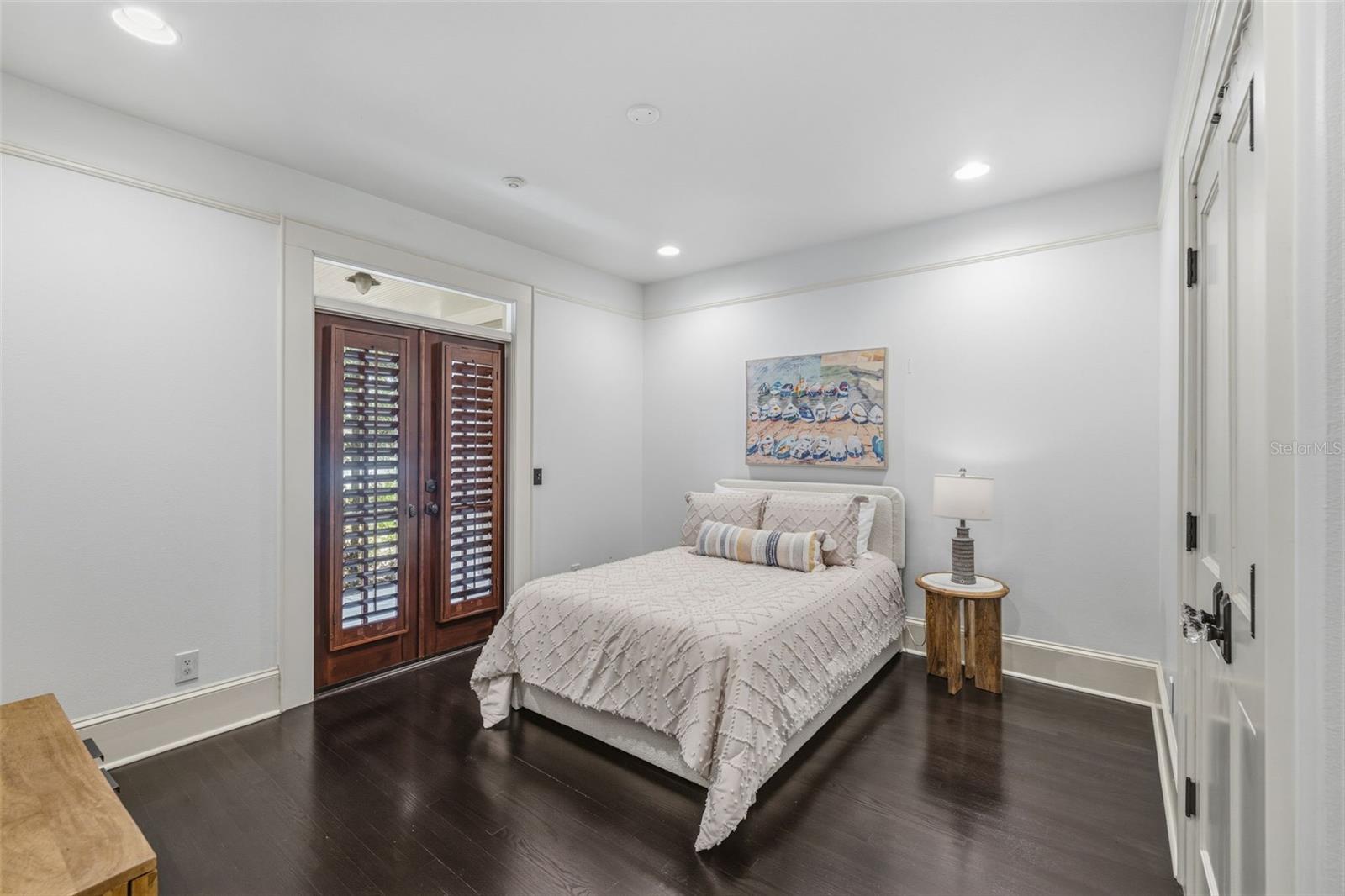 HYDE PARK WEST - Residential