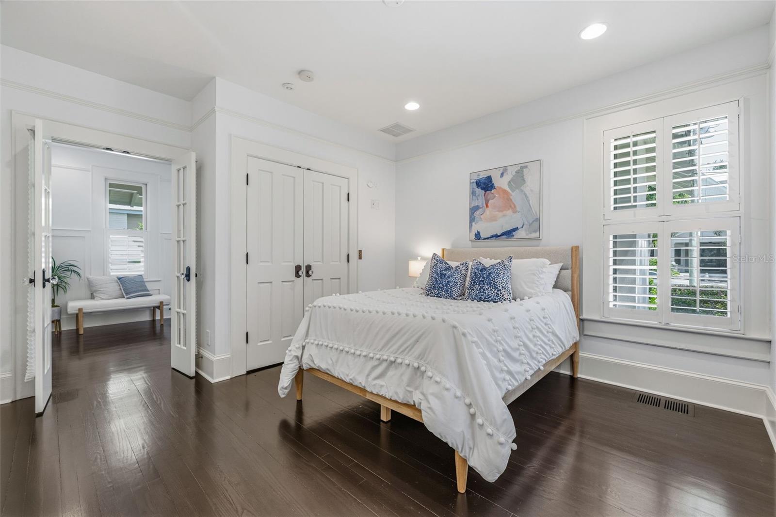 HYDE PARK WEST - Residential
