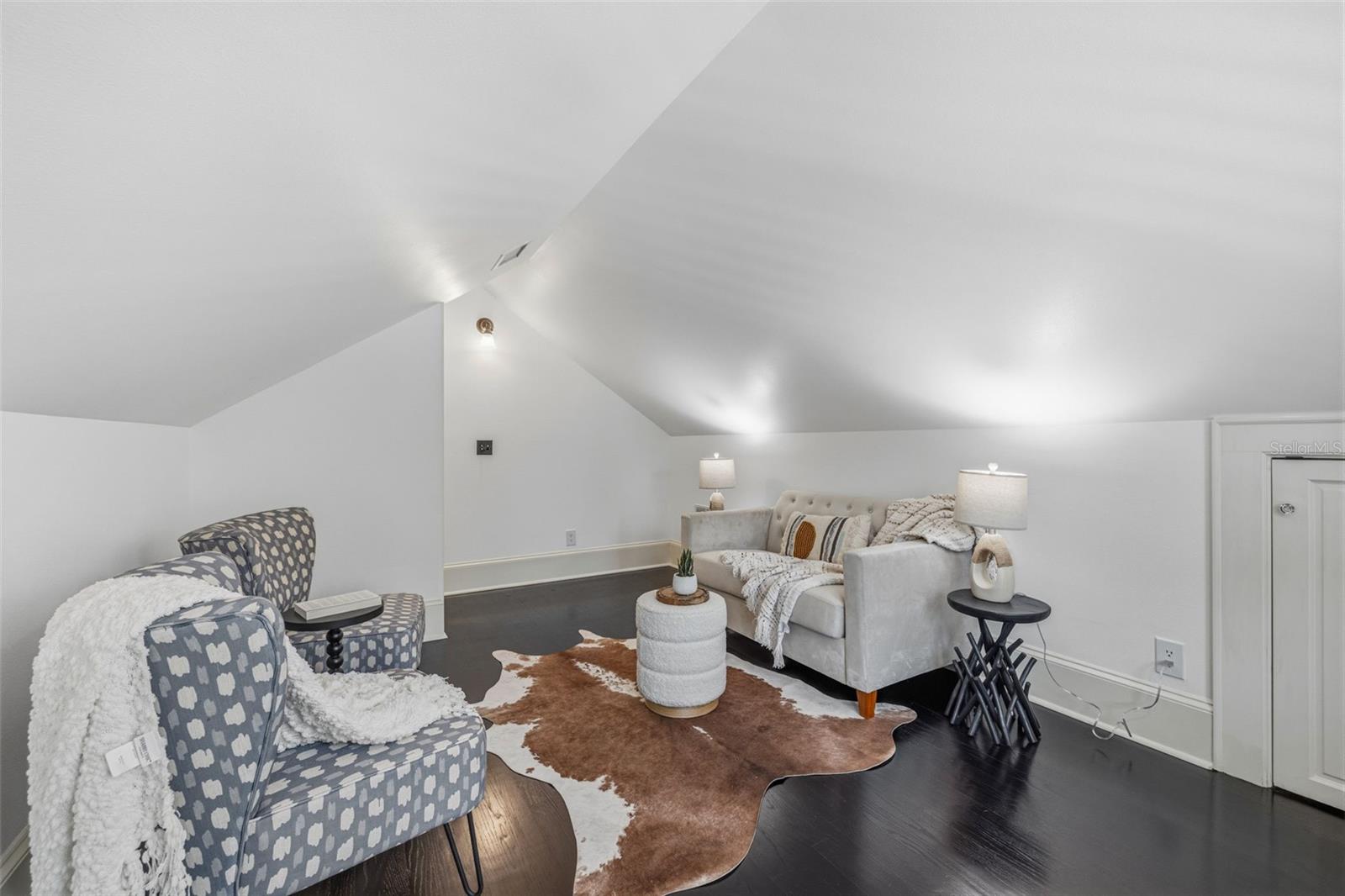 HYDE PARK WEST - Residential