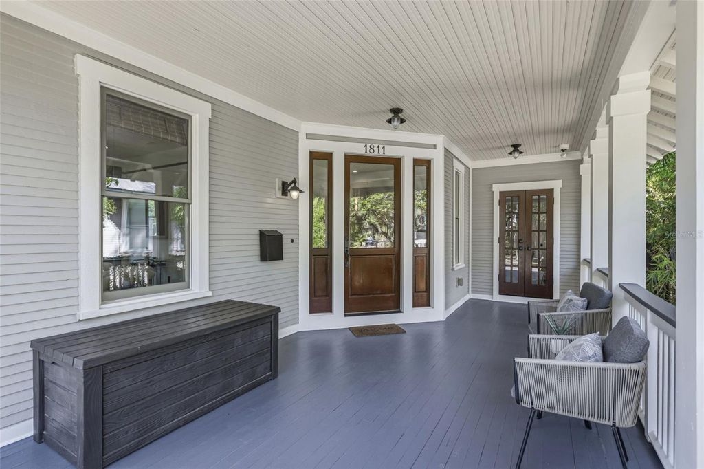 Photo of 1811 W Hills Avenue, Tampa, FL 33606 (MLS # TB8506283)