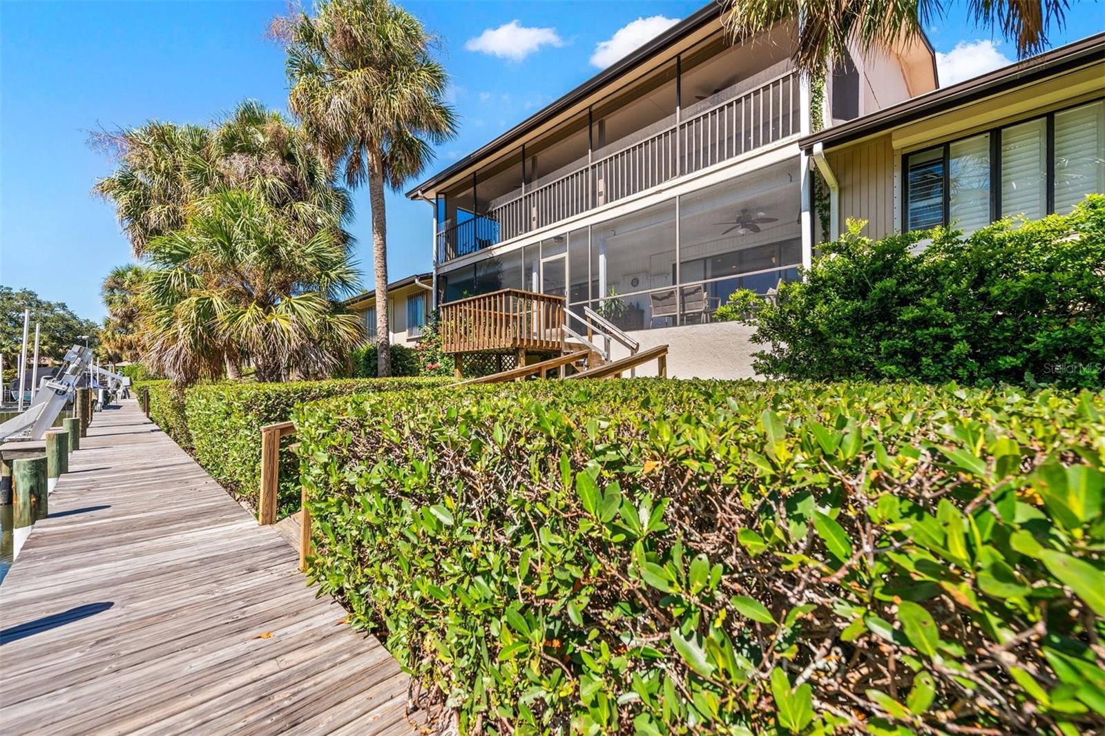 SCHOONER BAY - Residential