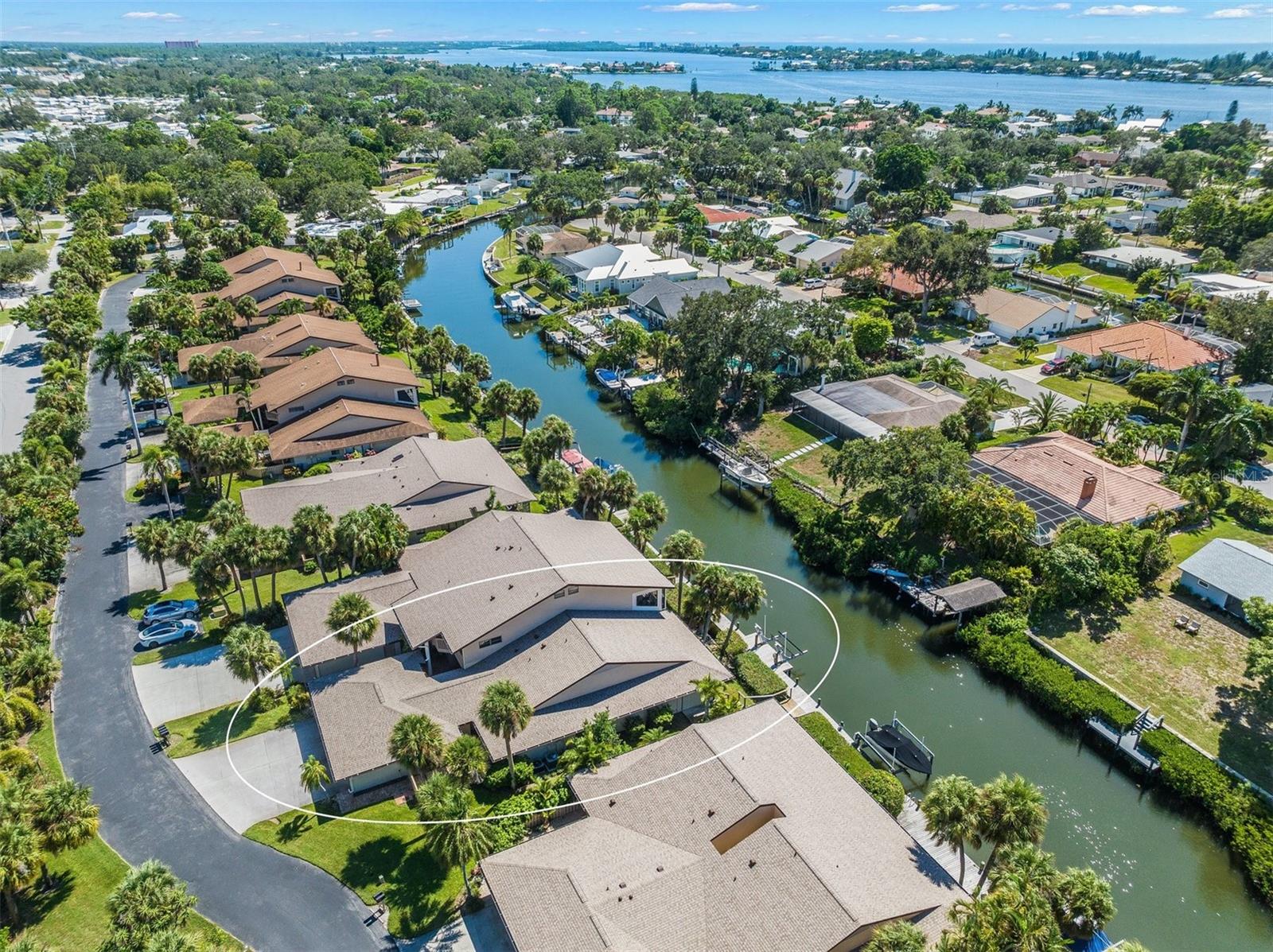 SCHOONER BAY - Residential