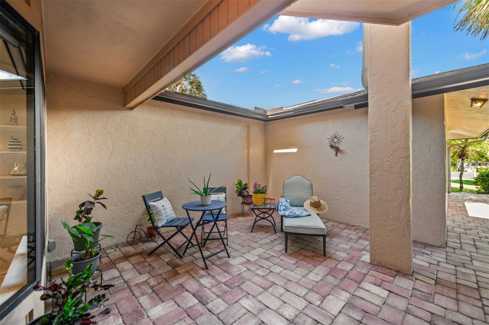 SCHOONER BAY - Residential