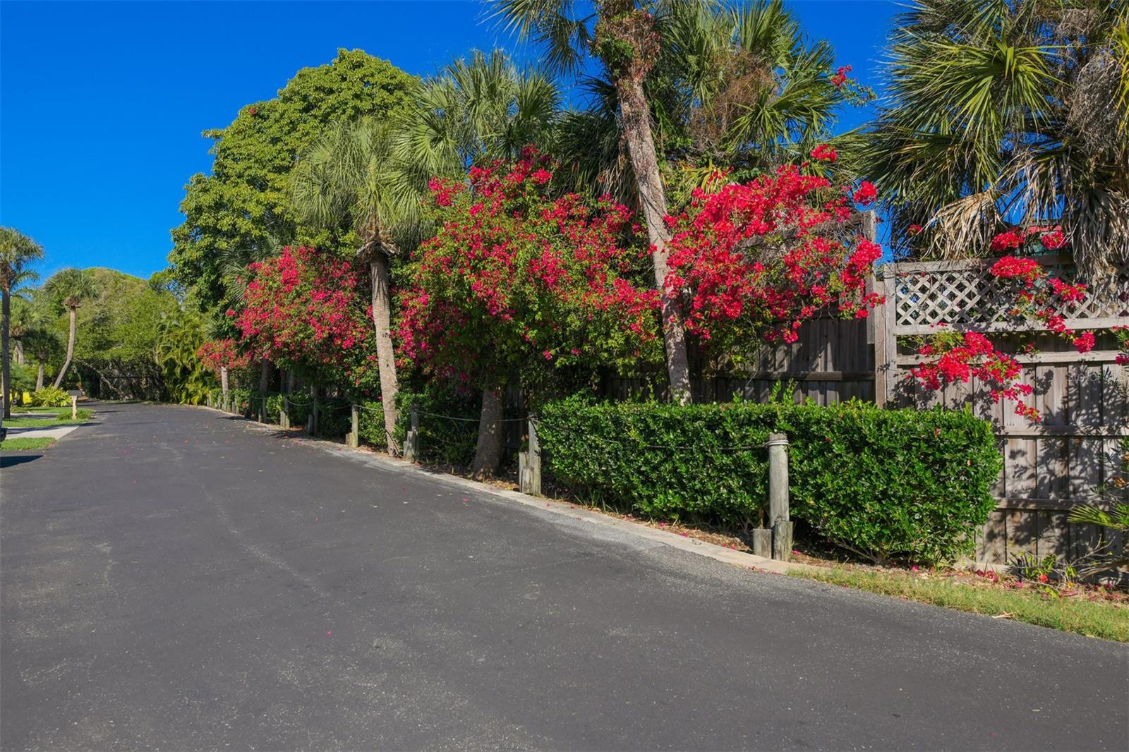 SCHOONER BAY - Residential