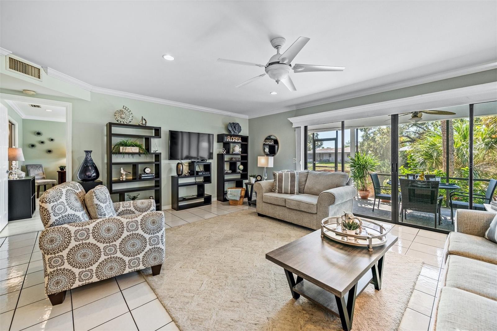 SCHOONER BAY - Residential