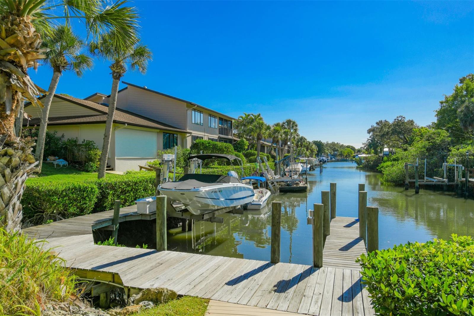SCHOONER BAY - Residential