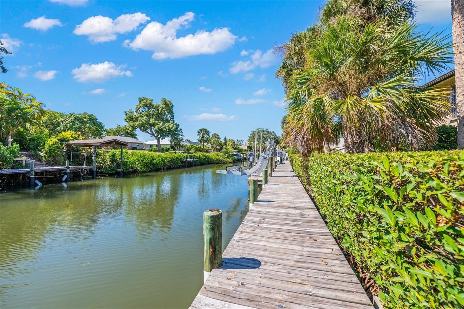 SCHOONER BAY - Residential