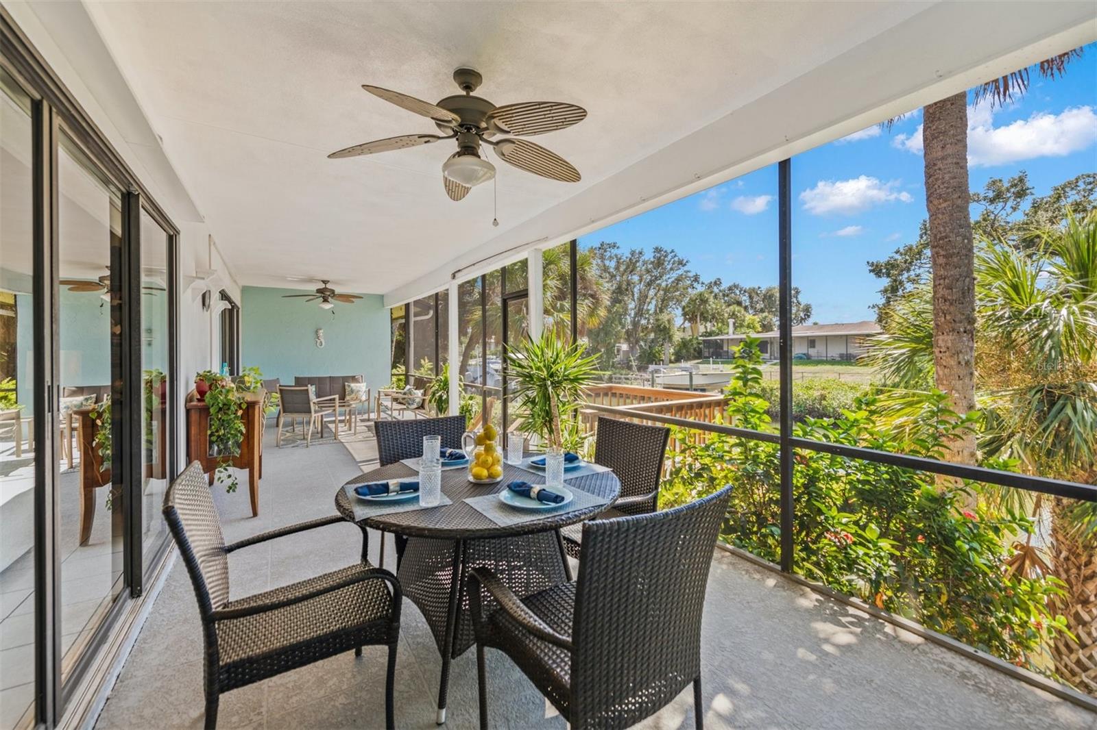 SCHOONER BAY - Residential