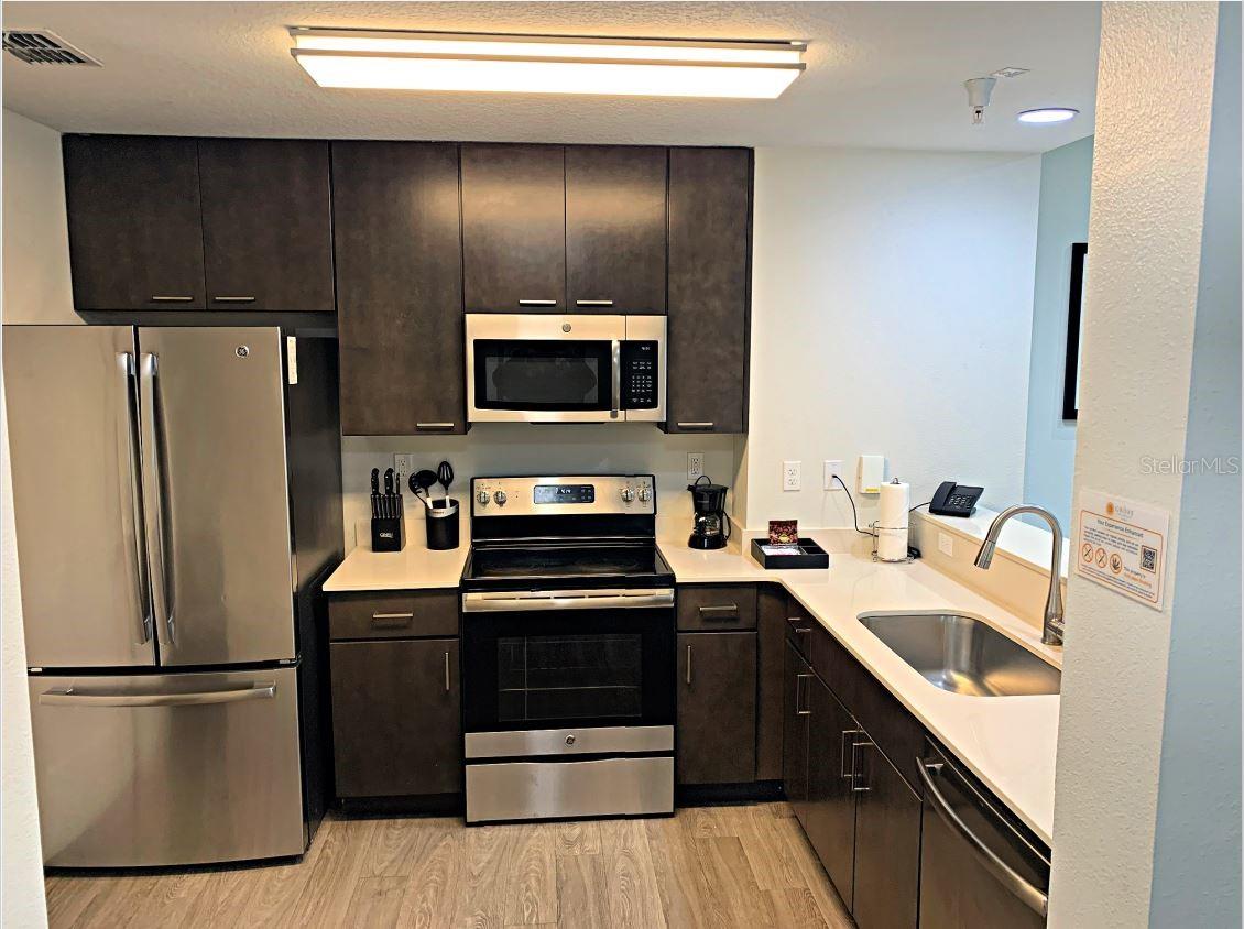 14501 GROVE RESORT AVENUE 3231
