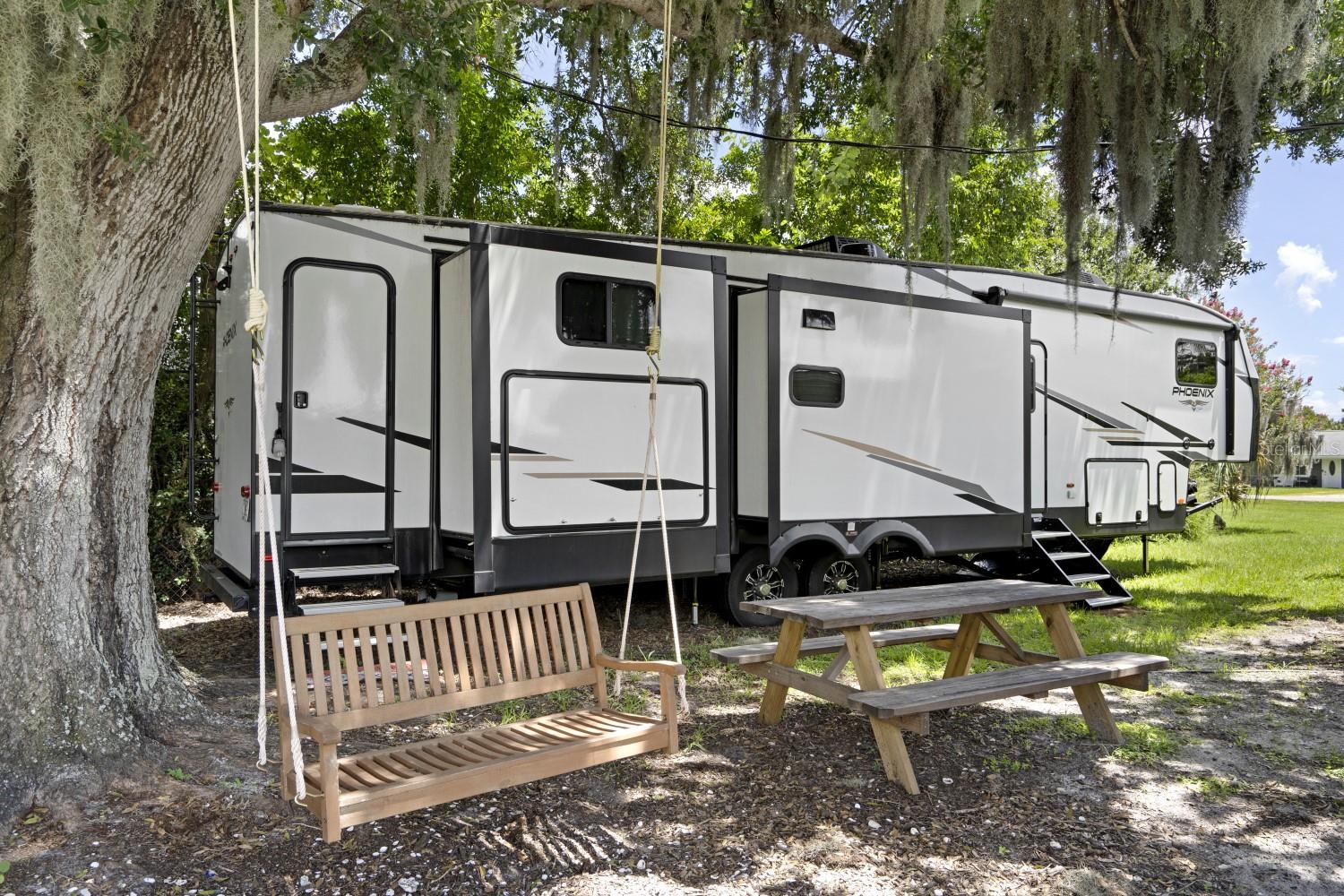 HIGHLAND SHORES FIRST UNIT - Residential Lease