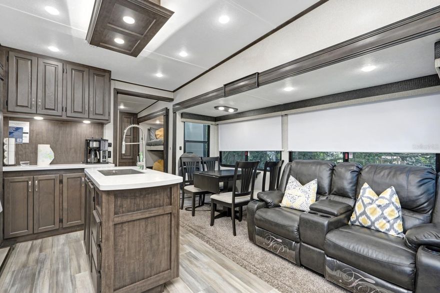 great fifth wheel on private lot