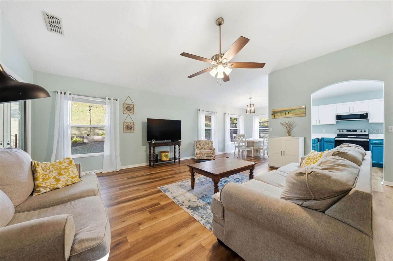 MINNEOLA QUAIL VALLEY PH 05 LT 308 PB 50 - Residential