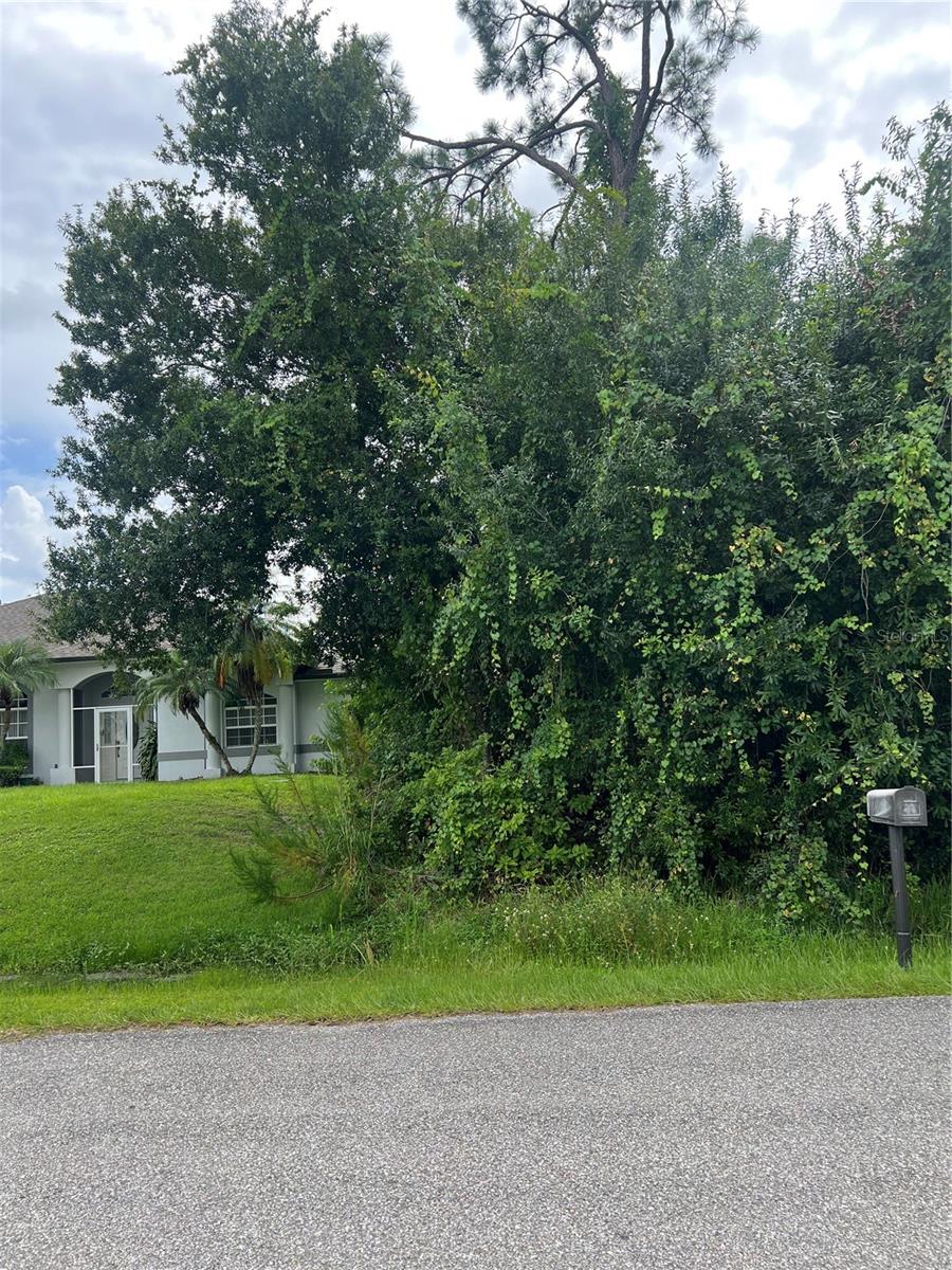 PORT CHARLOTTE SEC 051 - Land