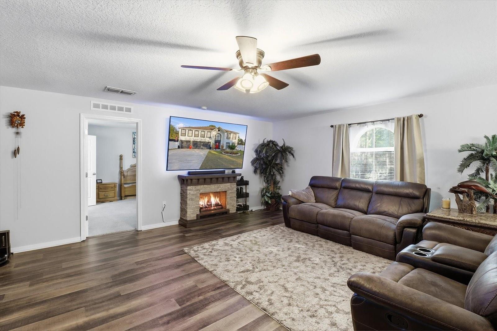 CITRUS SPGS UNIT 08 - Residential