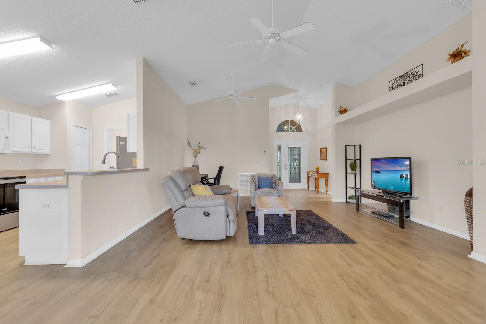 KINGS RIDGE - Residential