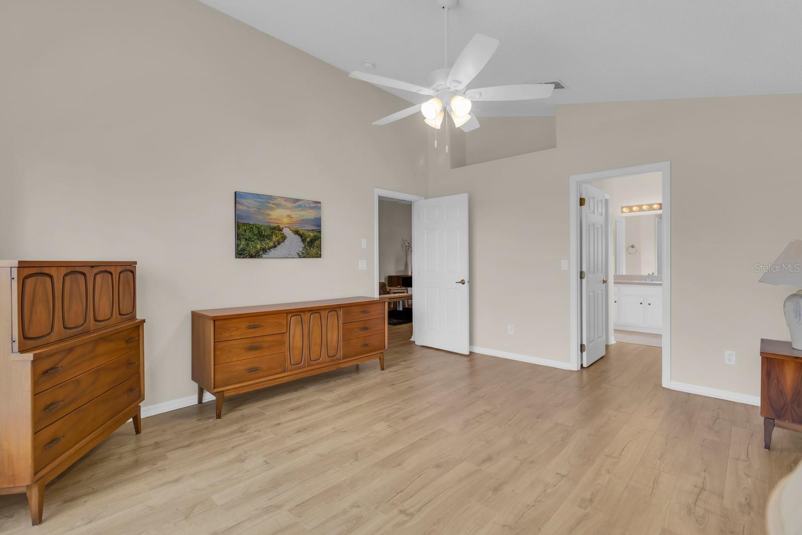 KINGS RIDGE - Residential
