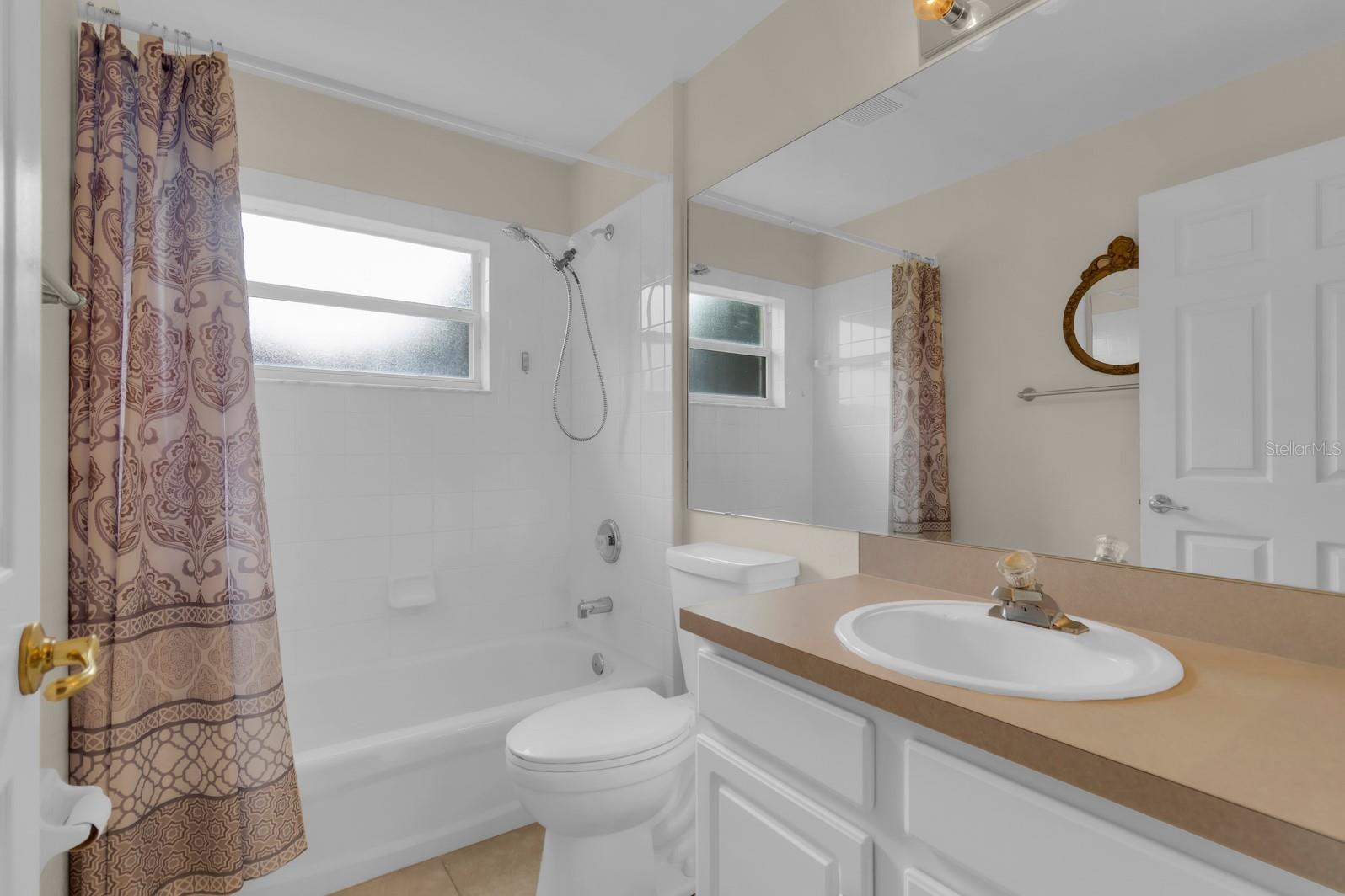 KINGS RIDGE - Residential