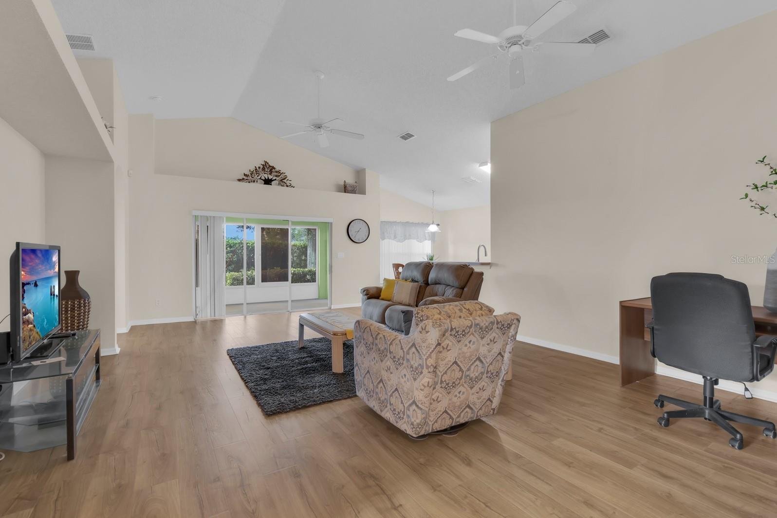 KINGS RIDGE - Residential