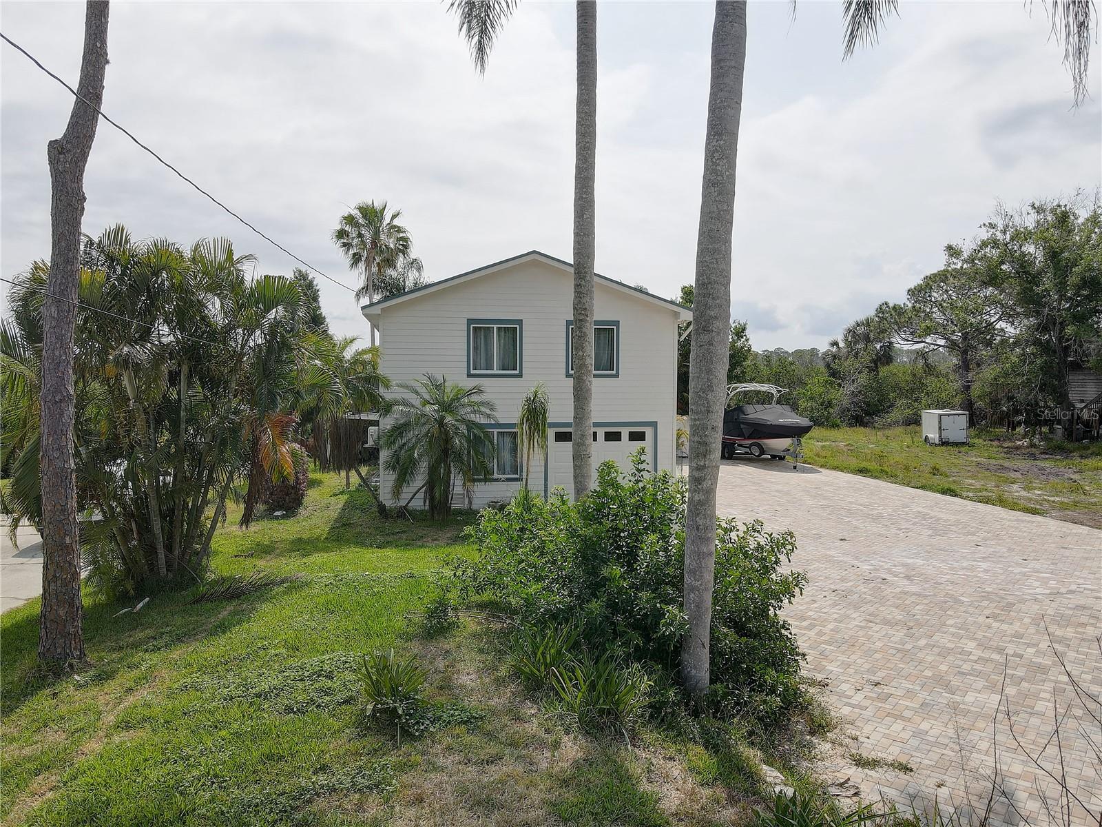 8117 BAY DRIVE
