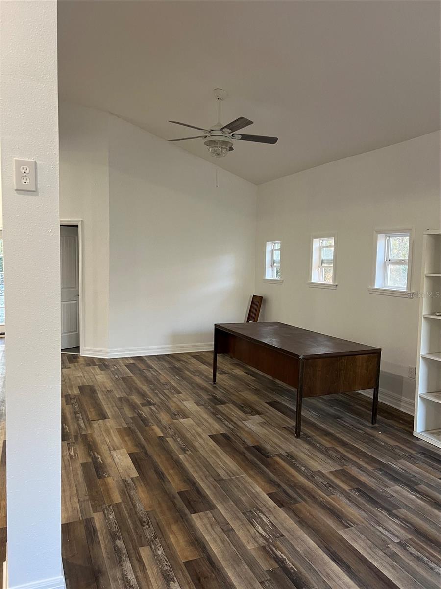 HAPPY TRAILS UNIT 3 UNREC - Residential