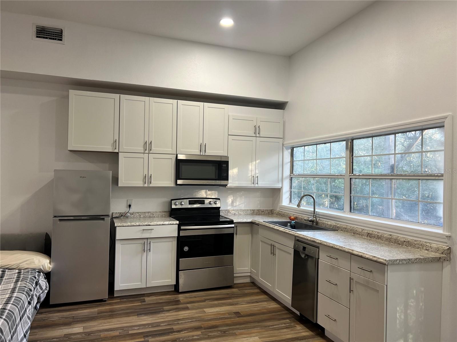 HAPPY TRAILS UNIT 3 UNREC - Residential