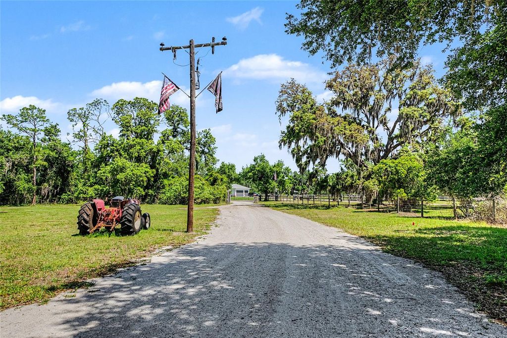Photo of 15750 Wilson Road, Sarasota, FL 34240 (MLS # A4693917)