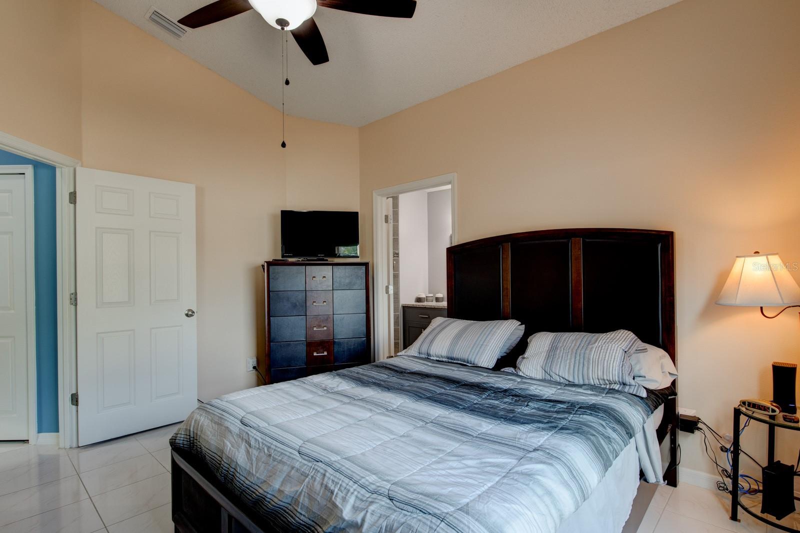 MEADOWS AT BOGGY CREEK - Residential